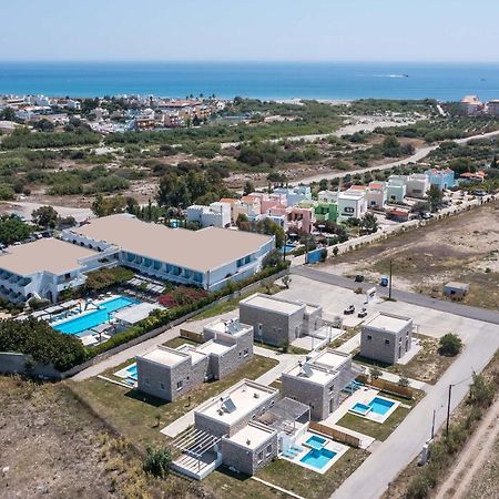 Belvita Hotel Колимбия Екстериор снимка