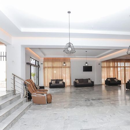 Belvita Hotel Колимбия Екстериор снимка