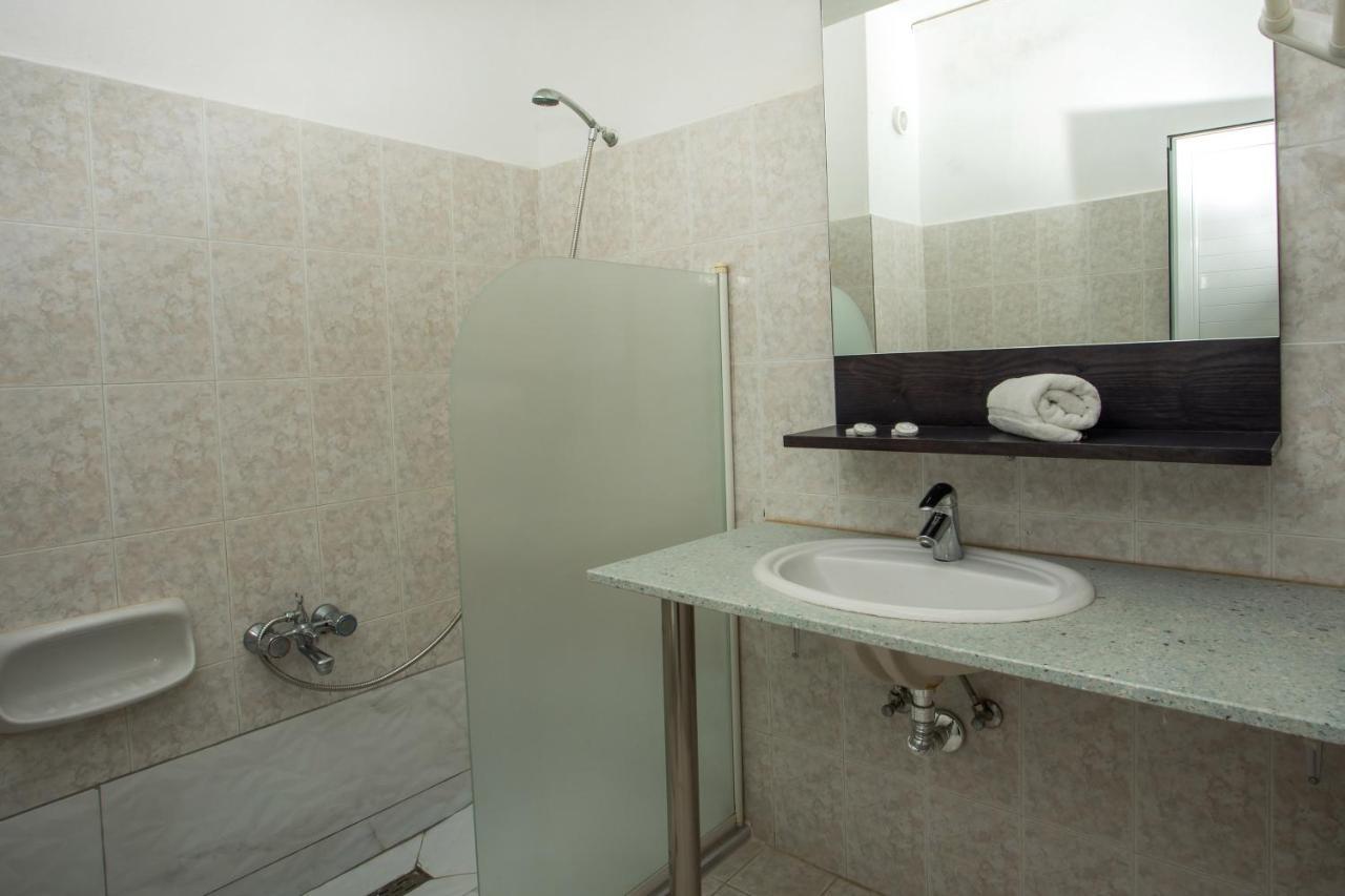 Belvita Hotel Колимбия Екстериор снимка