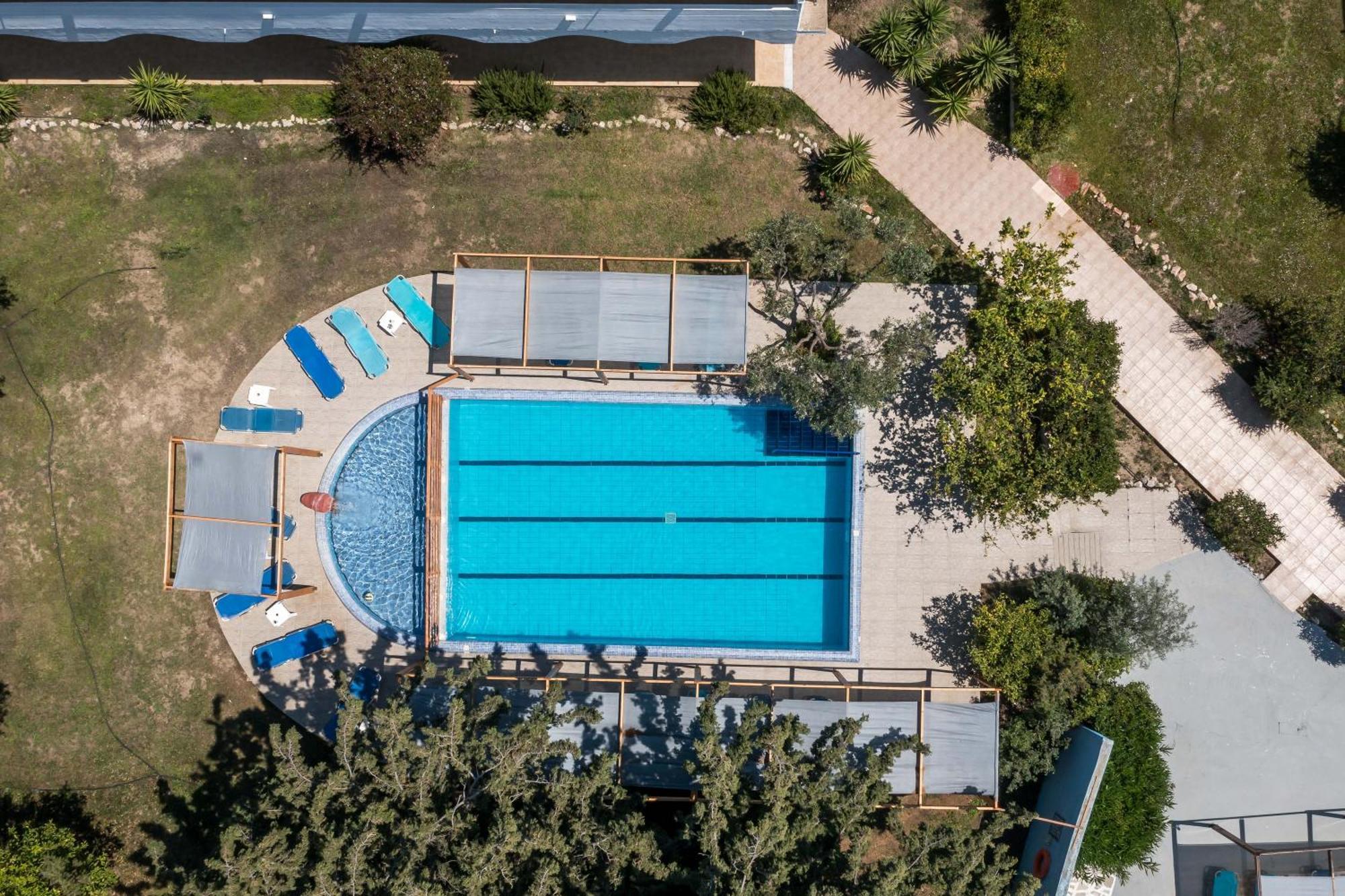 Belvita Hotel Колимбия Екстериор снимка