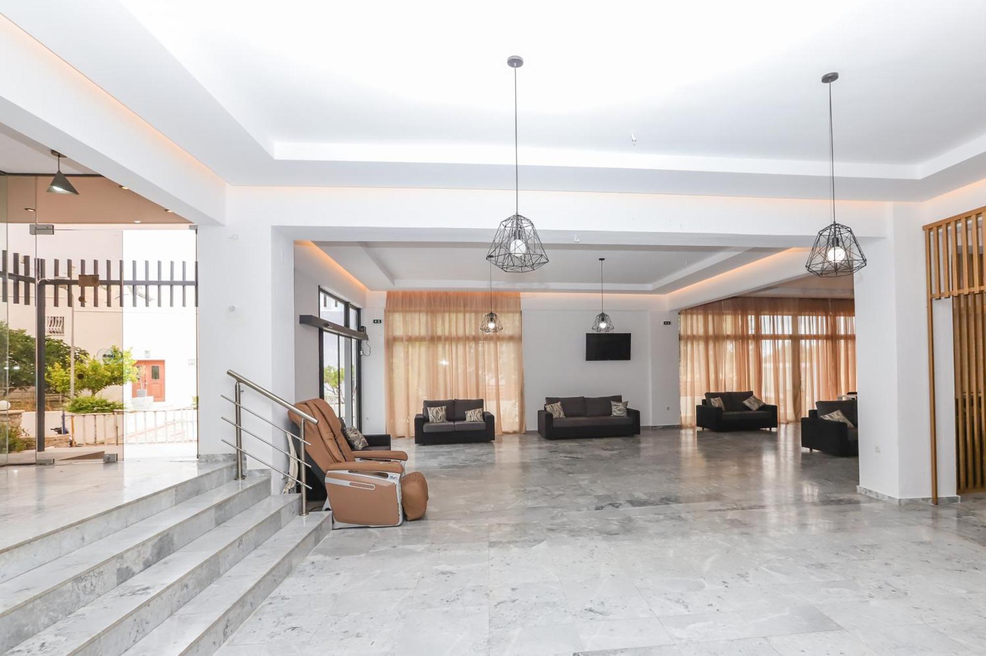 Belvita Hotel Колимбия Екстериор снимка