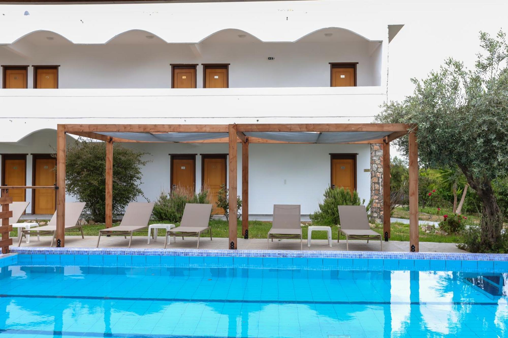 Belvita Hotel Колимбия Екстериор снимка