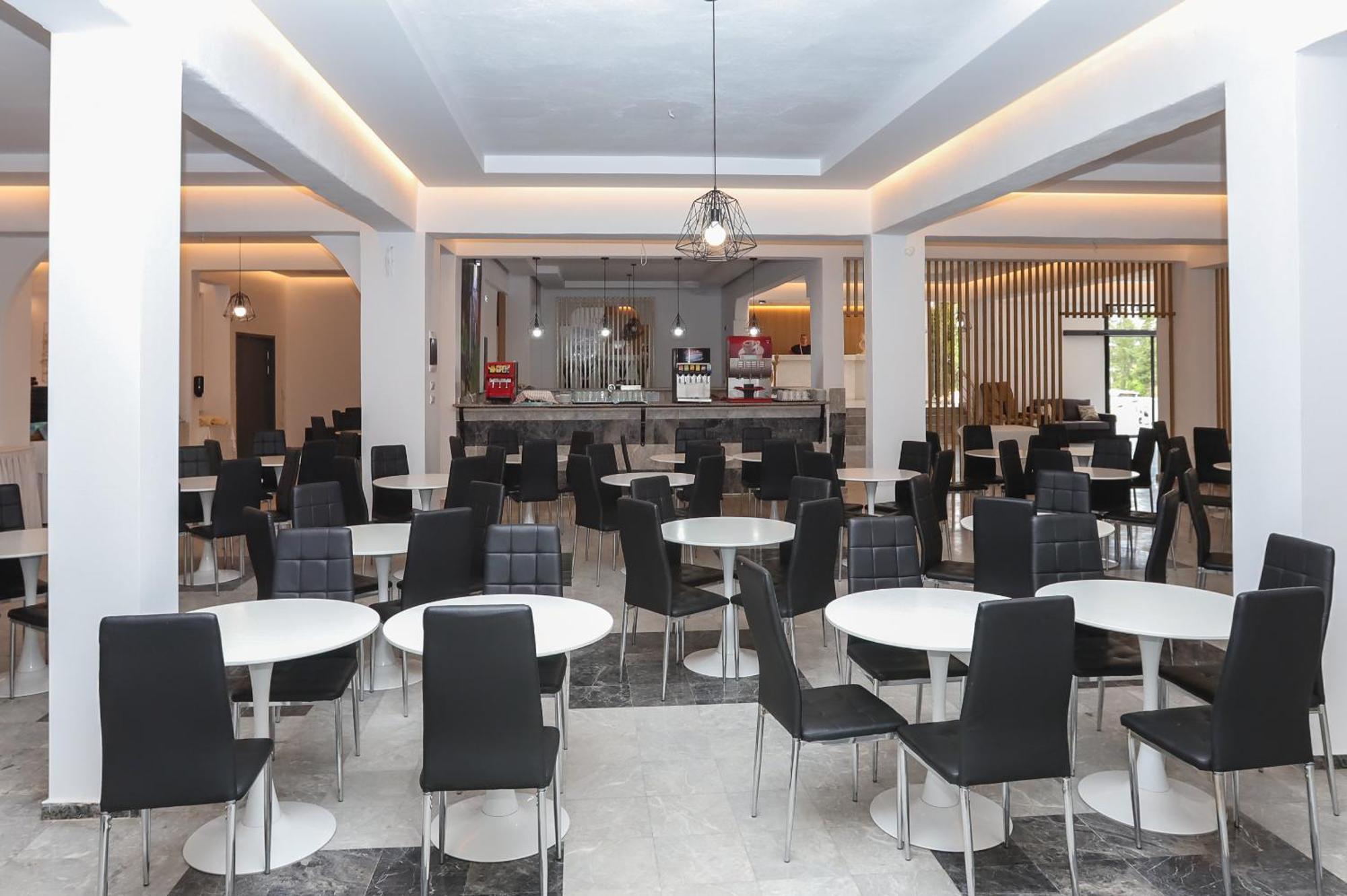 Belvita Hotel Колимбия Екстериор снимка