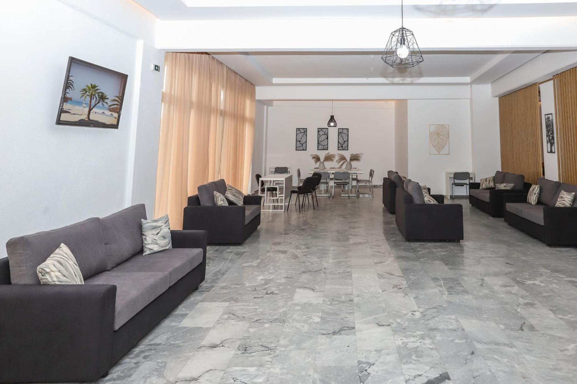 Belvita Hotel Колимбия Екстериор снимка