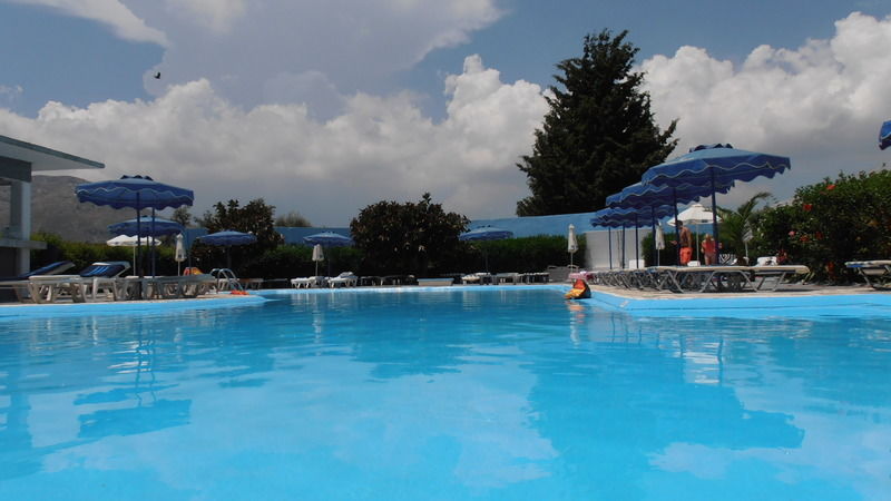 Belvita Hotel Колимбия Екстериор снимка